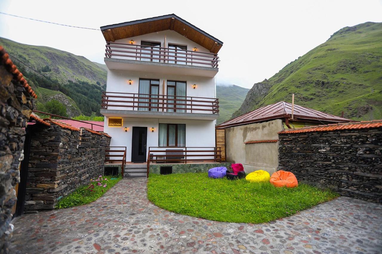 Sno Inn Kazbegi Экстерьер фото